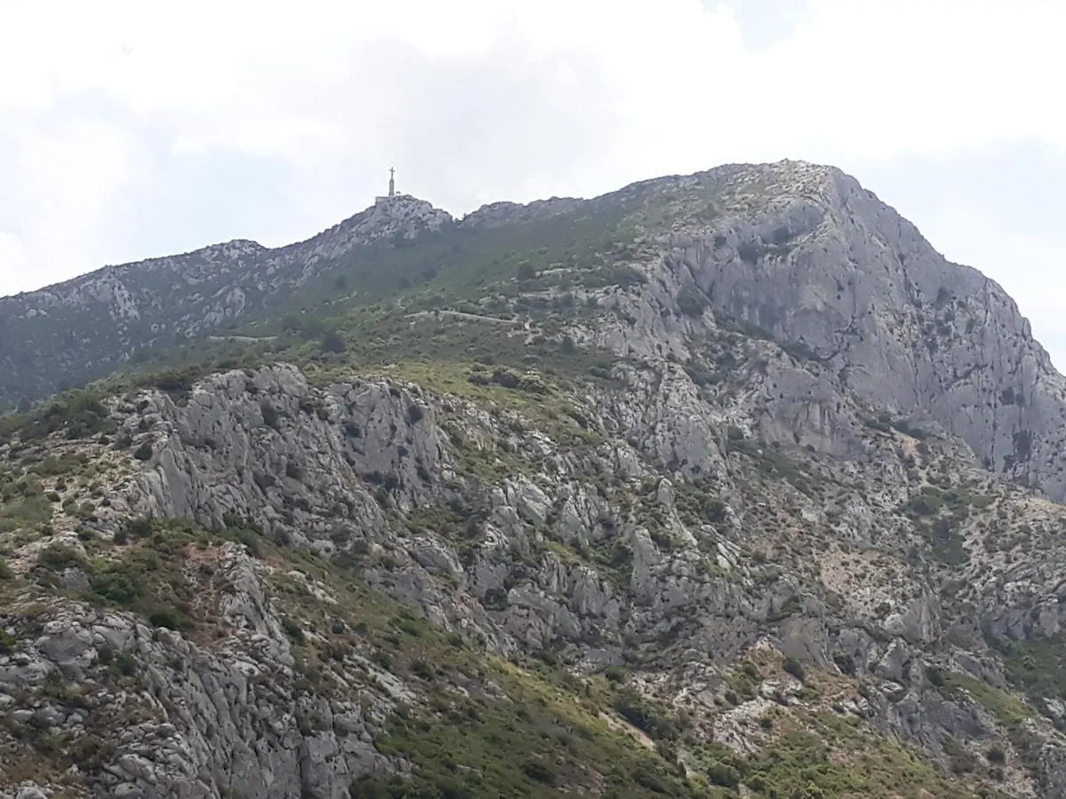 Rez-De-Jardin Avec Vue Sur La Sainte Victoire Apartment Rousset