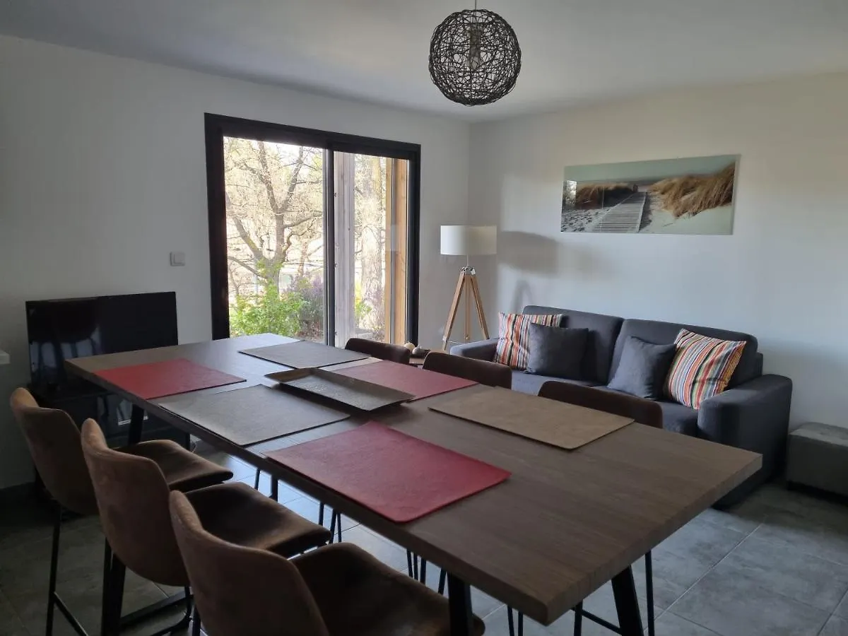 Rez-De-Jardin Avec Vue Sur La Sainte Victoire Apartment Rousset
