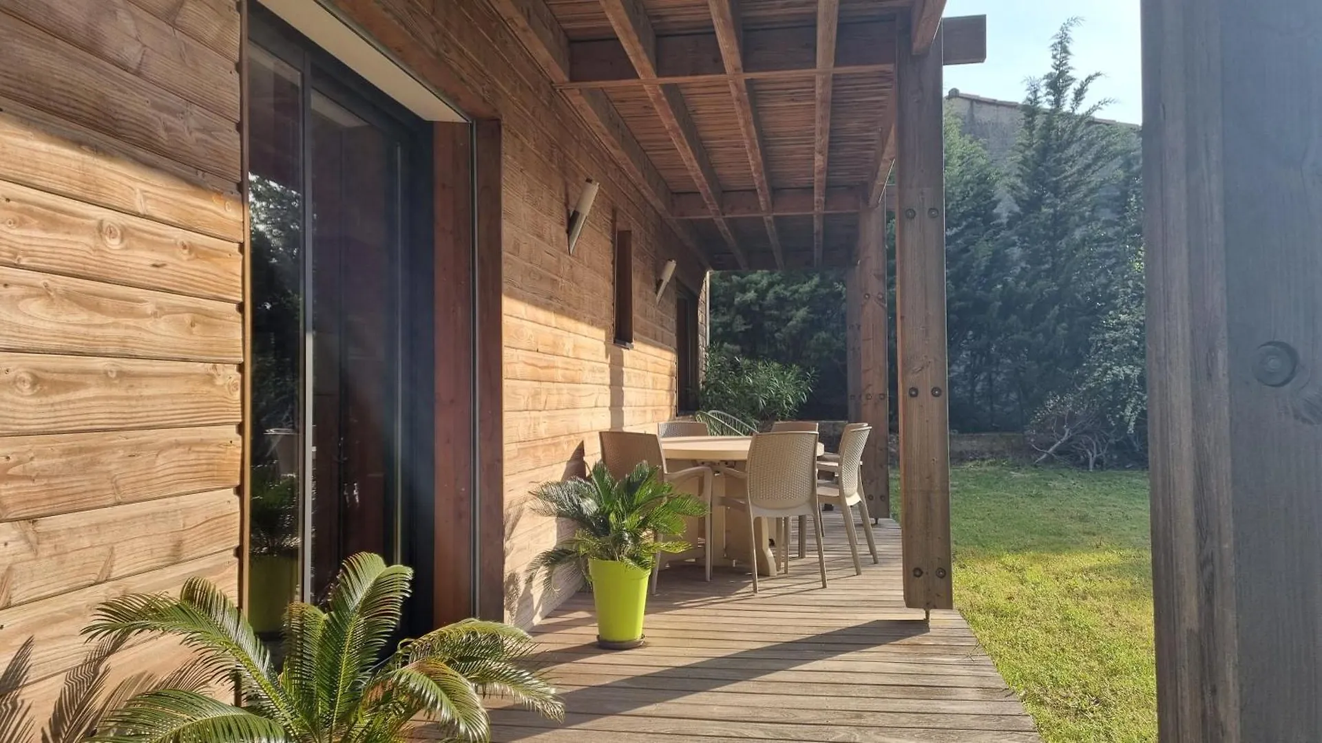 Rez-De-Jardin Avec Vue Sur La Sainte Victoire Apartment Rousset  France