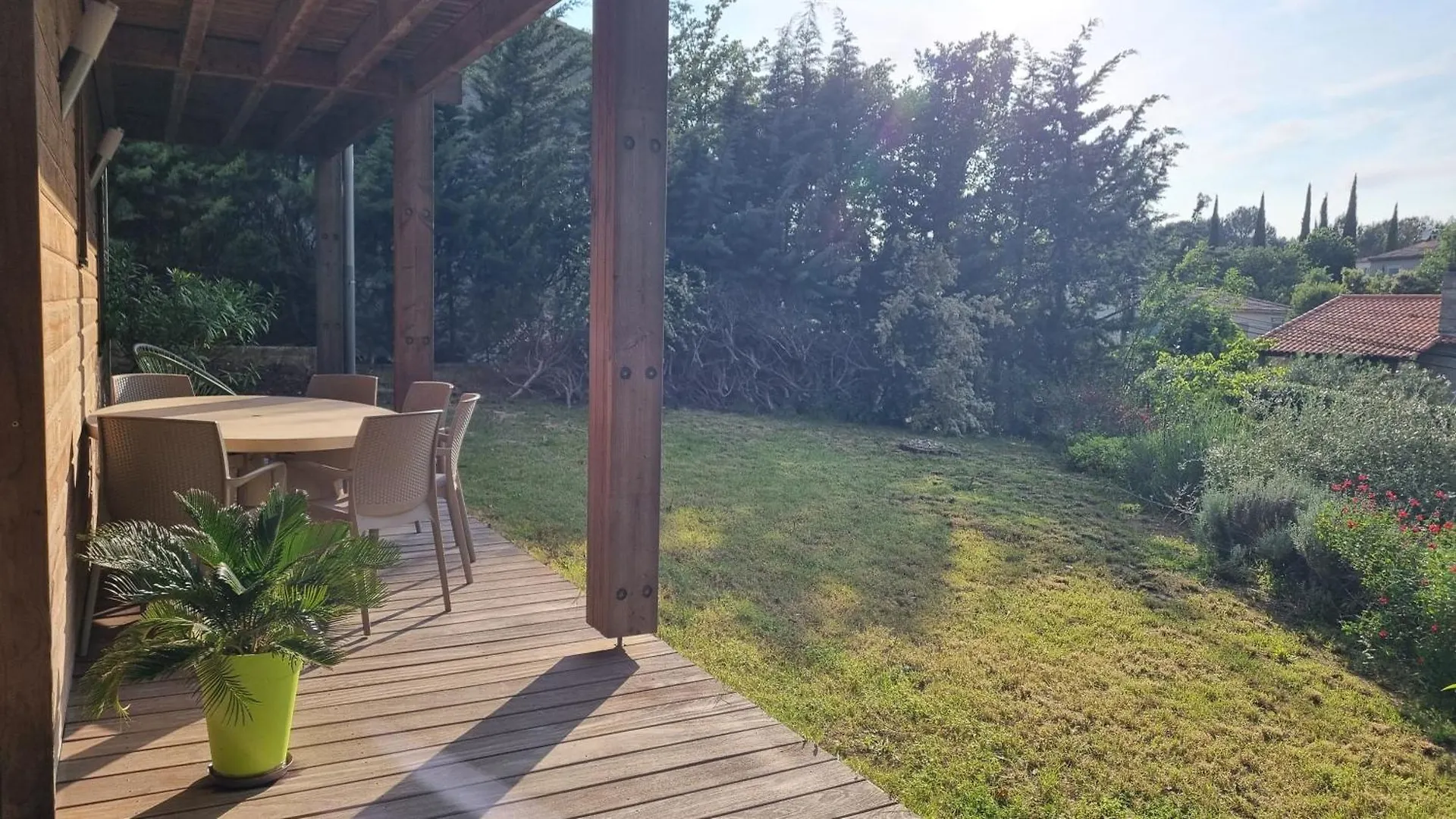 Rez-De-Jardin Avec Vue Sur La Sainte Victoire Apartment Rousset  France