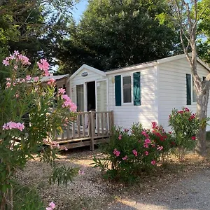  Camping Mobil Grand Confort En Provence